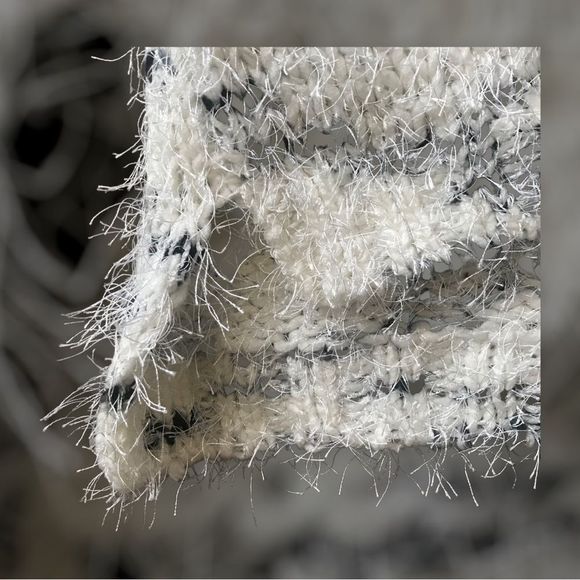 RED Tunic Sweater White & Black Long Sleeves Size Med - Picture 5 of 6